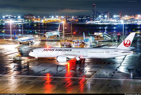 羽田空港 第一 第二 どっちが楽しい - 空の旅の始まり、どちらがより冒険的か？